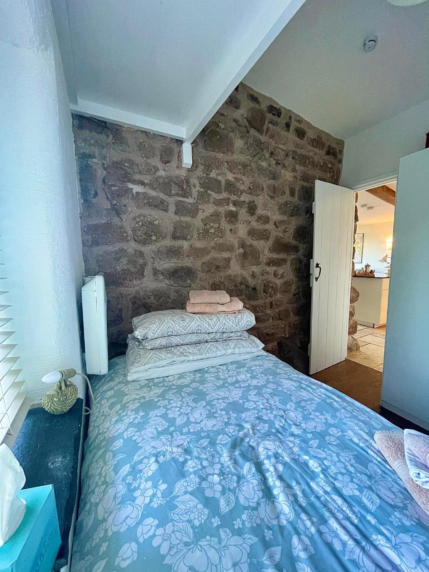 Top Barn Wales Монмут Экстерьер фото